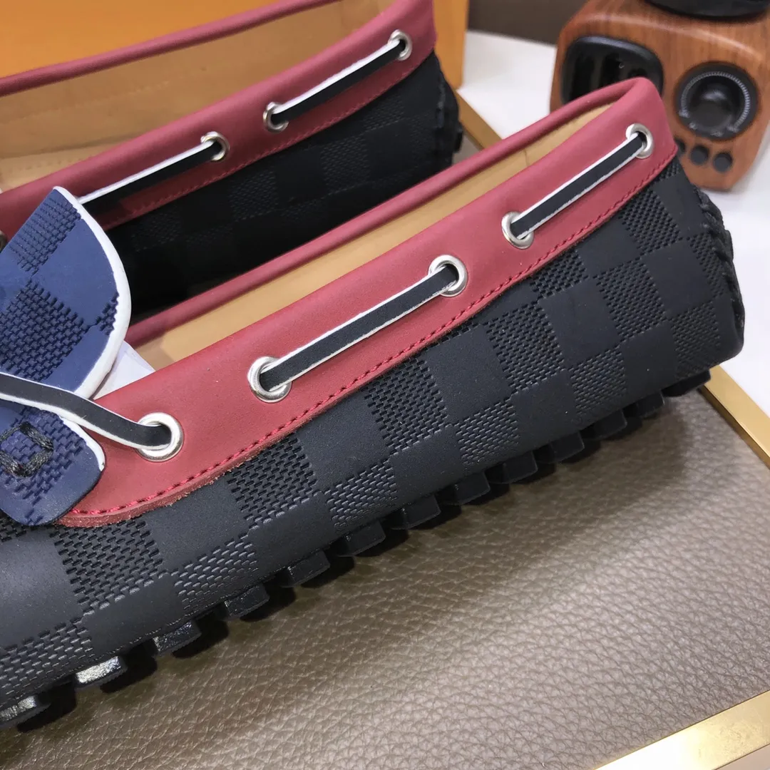 Men's men's shoes 💰420💰 [LV Doudou shoes] (water-dyed cowhide lining) new model is on the market, available on the official website. The new Doudou shoes are processed into single-color materials, and the uppers are made of imported cowhide material. The body of the shoe is fully hemmed with mark thread, and is lined with imported original cowhide leather. The elegant shoe shape is super suitable for all-matching, and the size is 38-44.